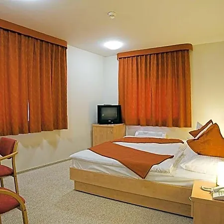 Voelgyikut Haz Hotel *