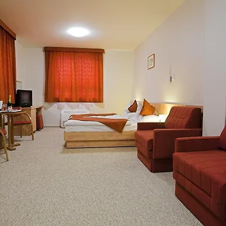 Hotel Voelgyikut Haz *