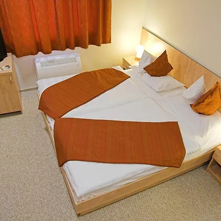 Hotel Voelgyikut Haz *